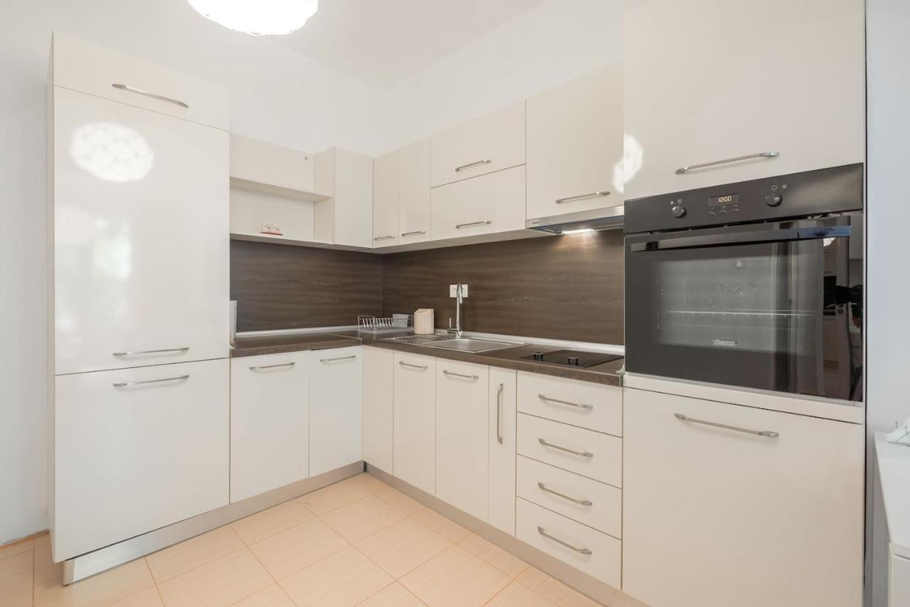 Your Perfect Place To Stay On Vitosha Str Apt ソフィア エクステリア 写真